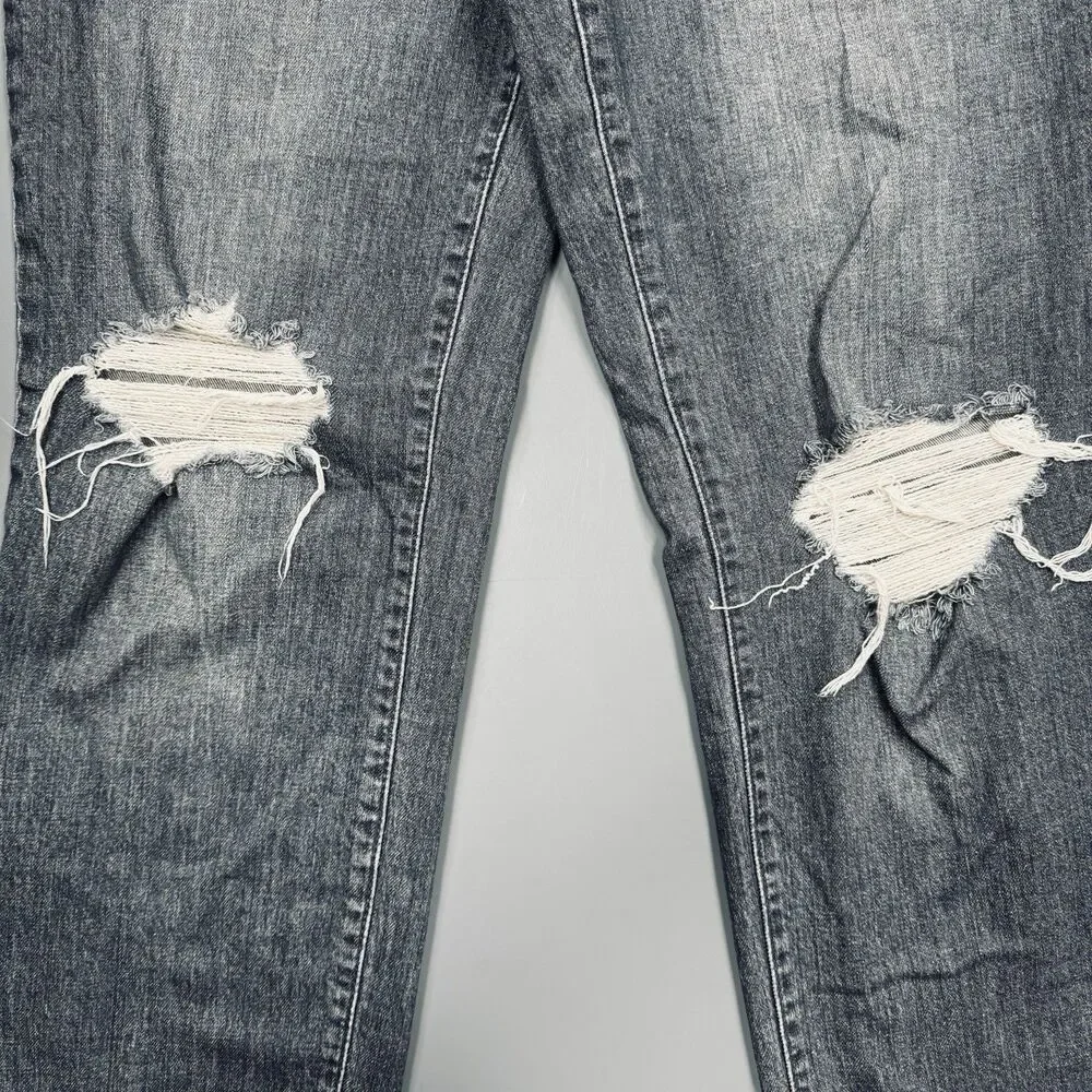 Universal Thread Vintage Straight Jeans 2/26 (27x29) Gray Blue Distressed Womens